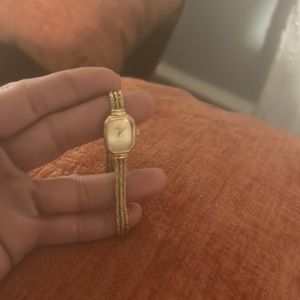 Beautiful antique movado watch 14k gold